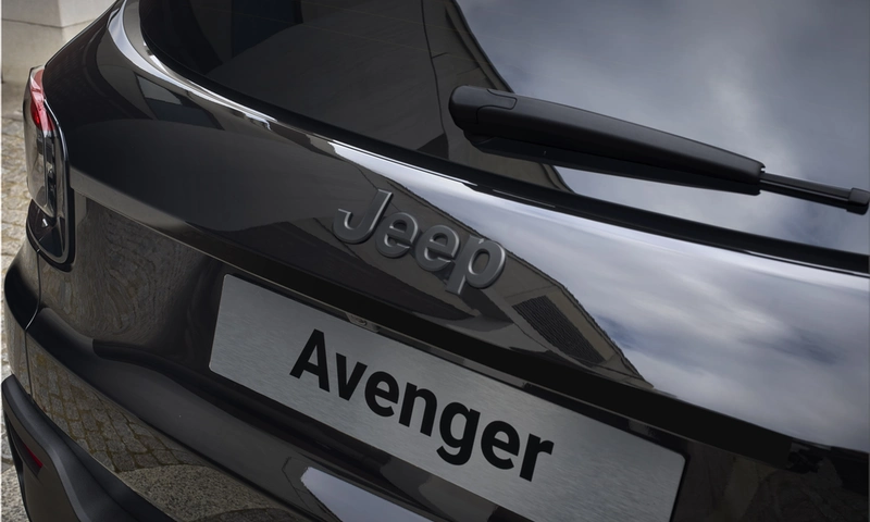 Jeep Avenger Black Edition