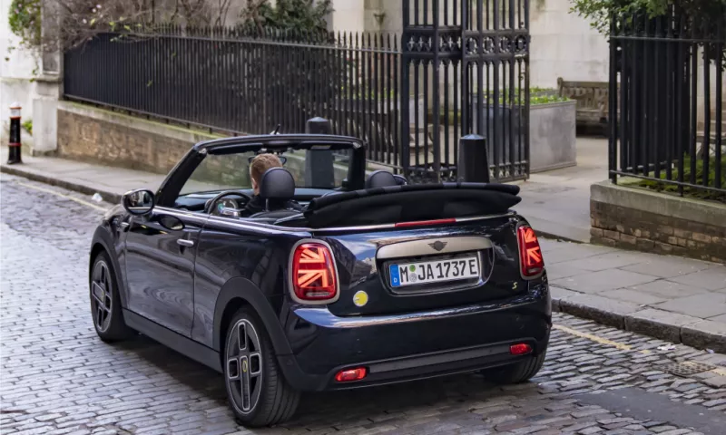 MINI Cooper SE Convertible