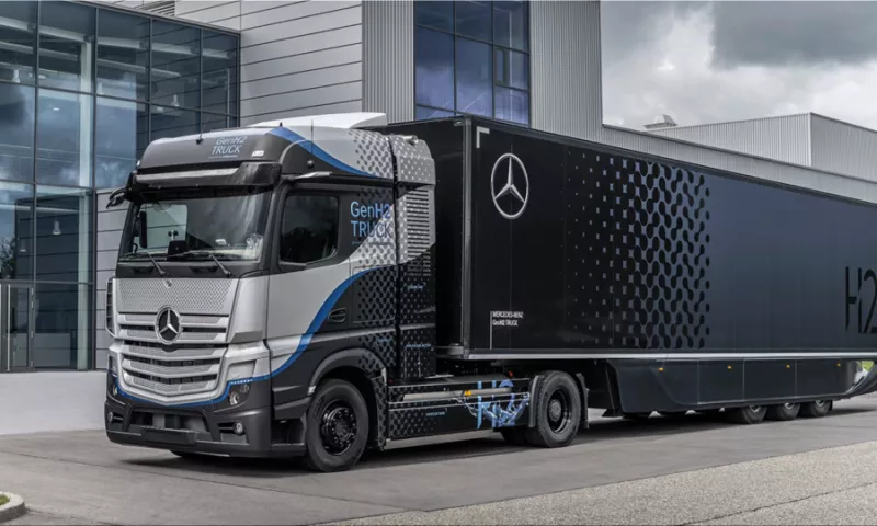 Mercedes-Benz GenH2 electric truck