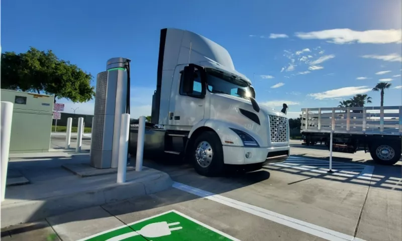 electric long-haul trucks