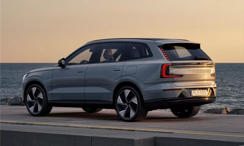  Volvo EX90