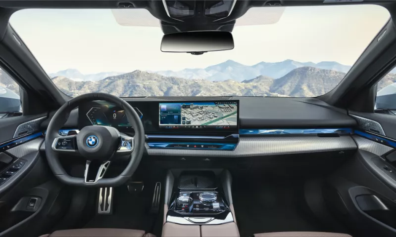 he 2024 BMW i5 M60 xDrive is a fully-electric 5 Series that doesn't compromise on performance