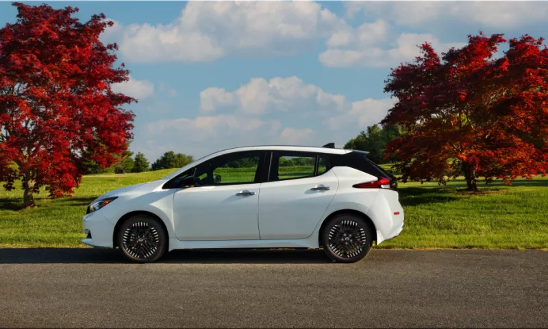 2025 Nissan Leaf