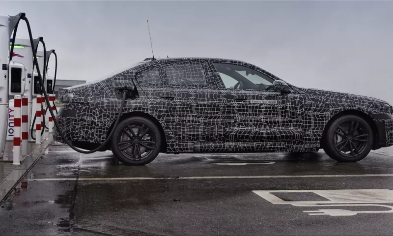 BMW i5