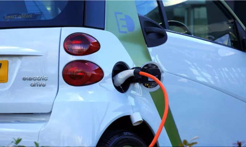 AI Assistants and Voice Recognition: Are They Helpful in Electric Vehicles?