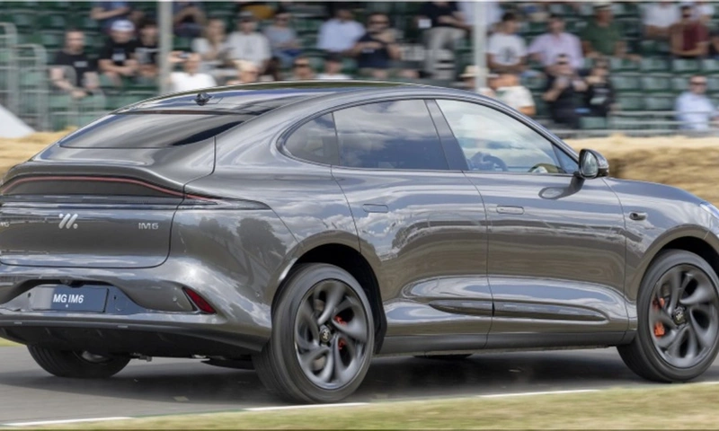 MG IM6 electric SUV