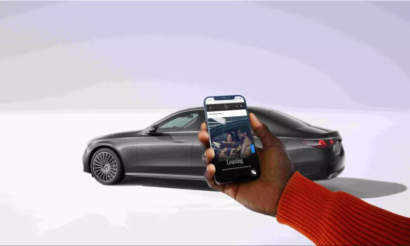 How to Lease a Mercedes-Benz with Digital Contract Signing