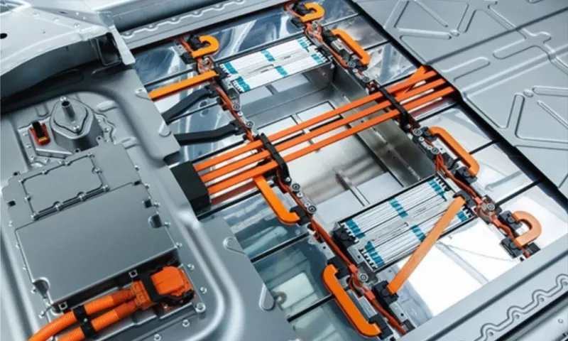 Stellantis and Qinomic are working on electric retrofit solutions for light commercial vehicles