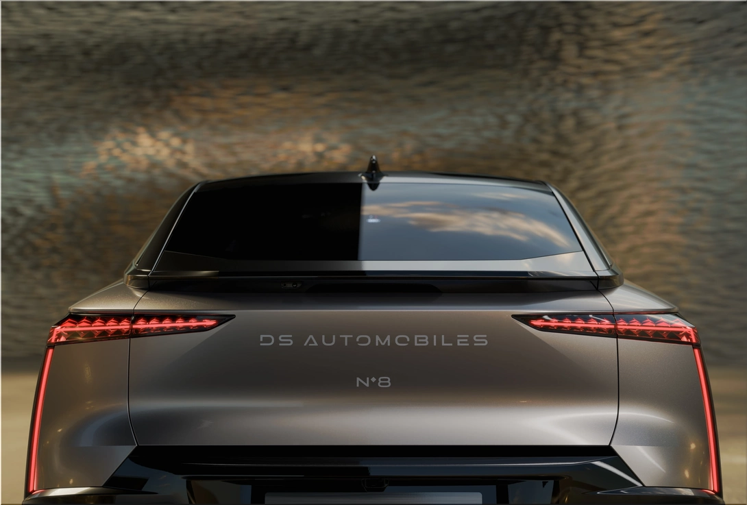 DS N°8 Hits 750 km Real-World Range on 97.2 kWh Battery