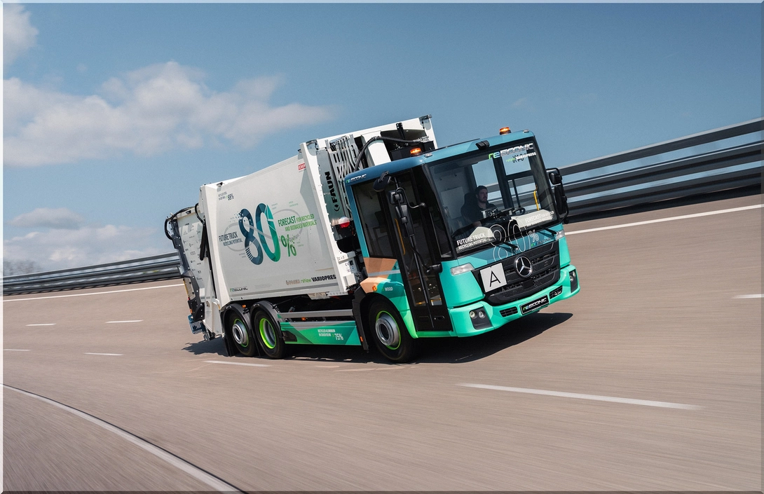 Mercedes-Benz reECONIC: Electric Garbage Truck
